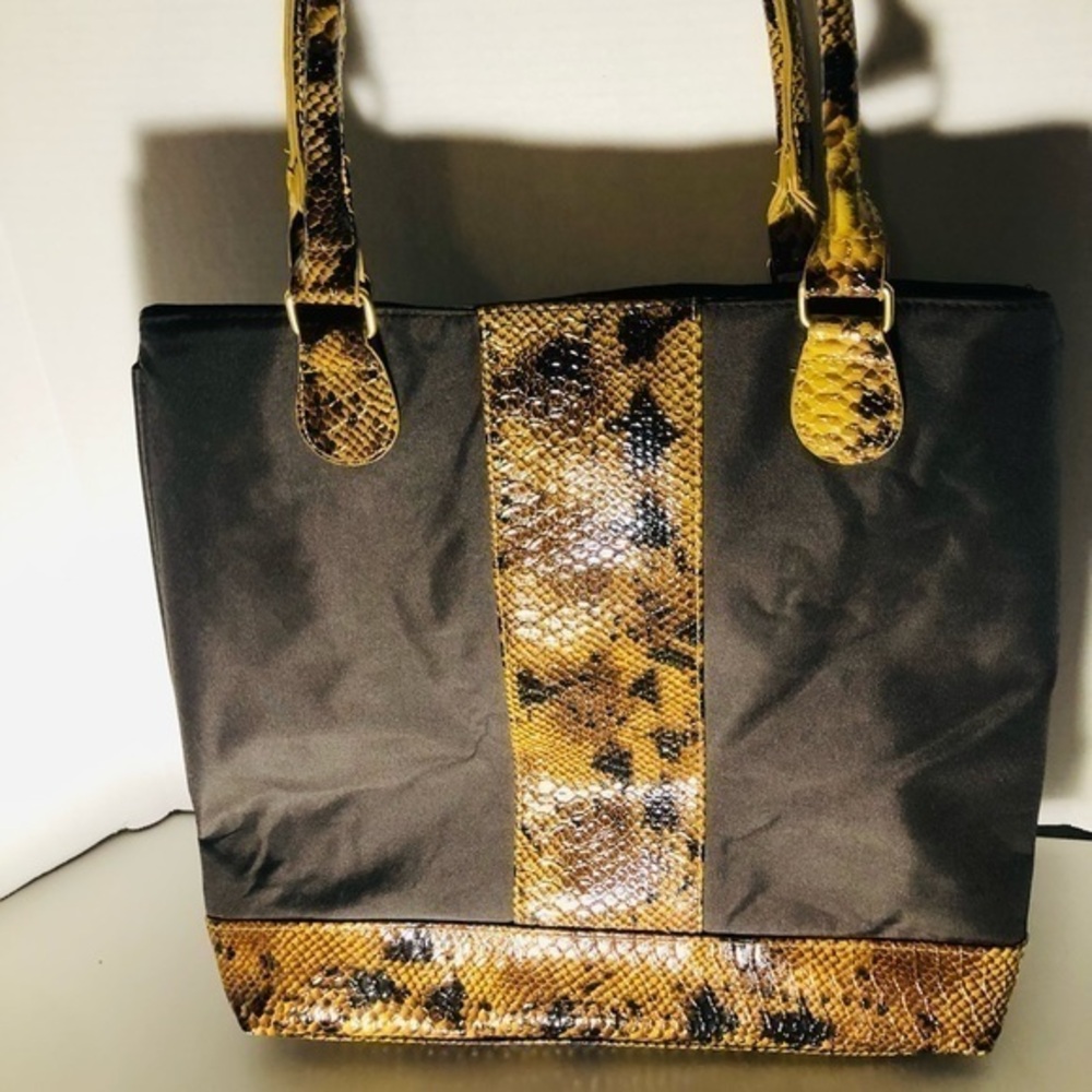 Signature Club Tote/ Faux Reptilian Pattern